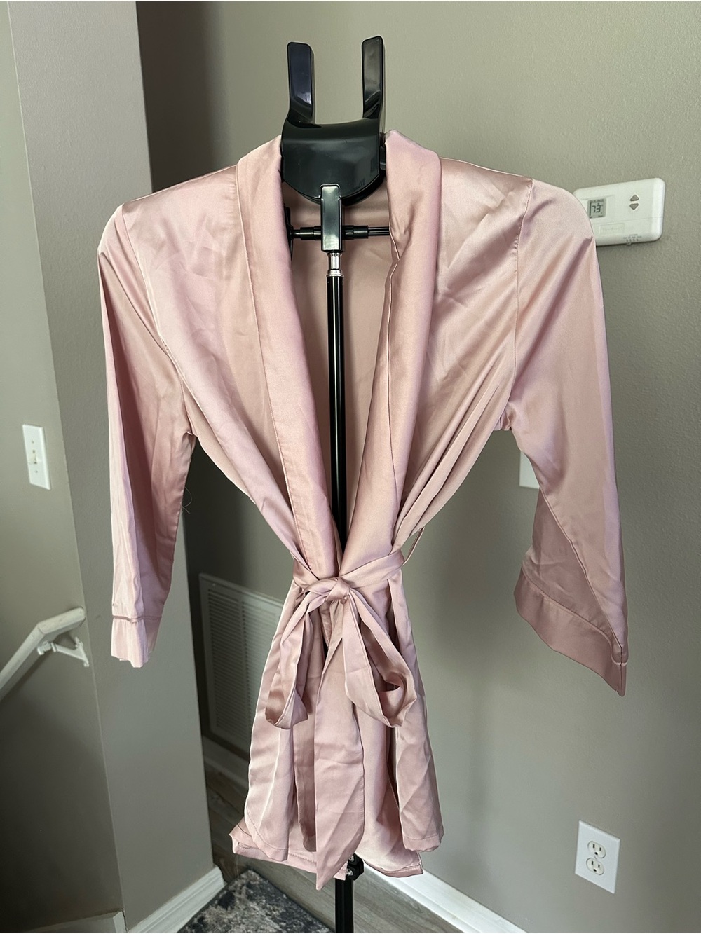 HOTOUCH Silky Pink Women's Satin Robe with Tie Belt